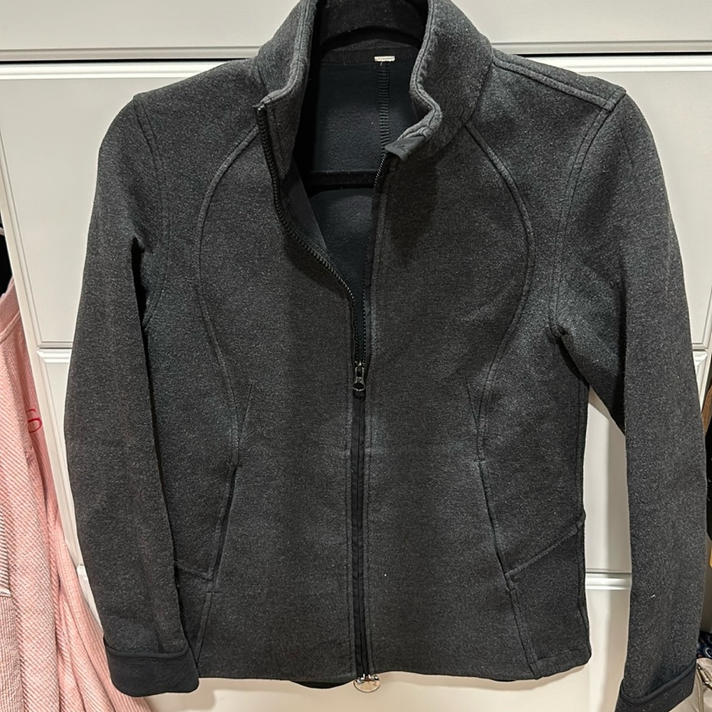 Lululemon full zip jacket size 6